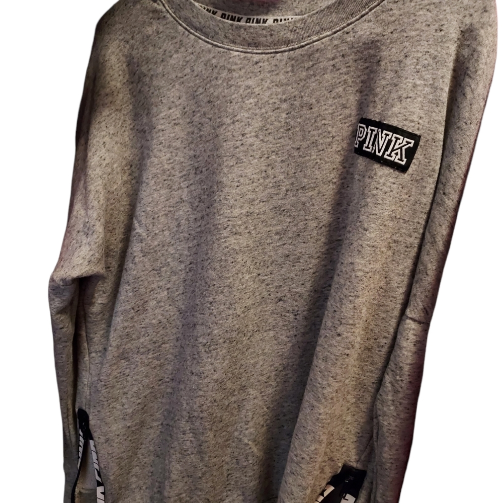 ~☆Victoria's Secret PINK Gray Pullover Sweater Size Medium/Large☆~